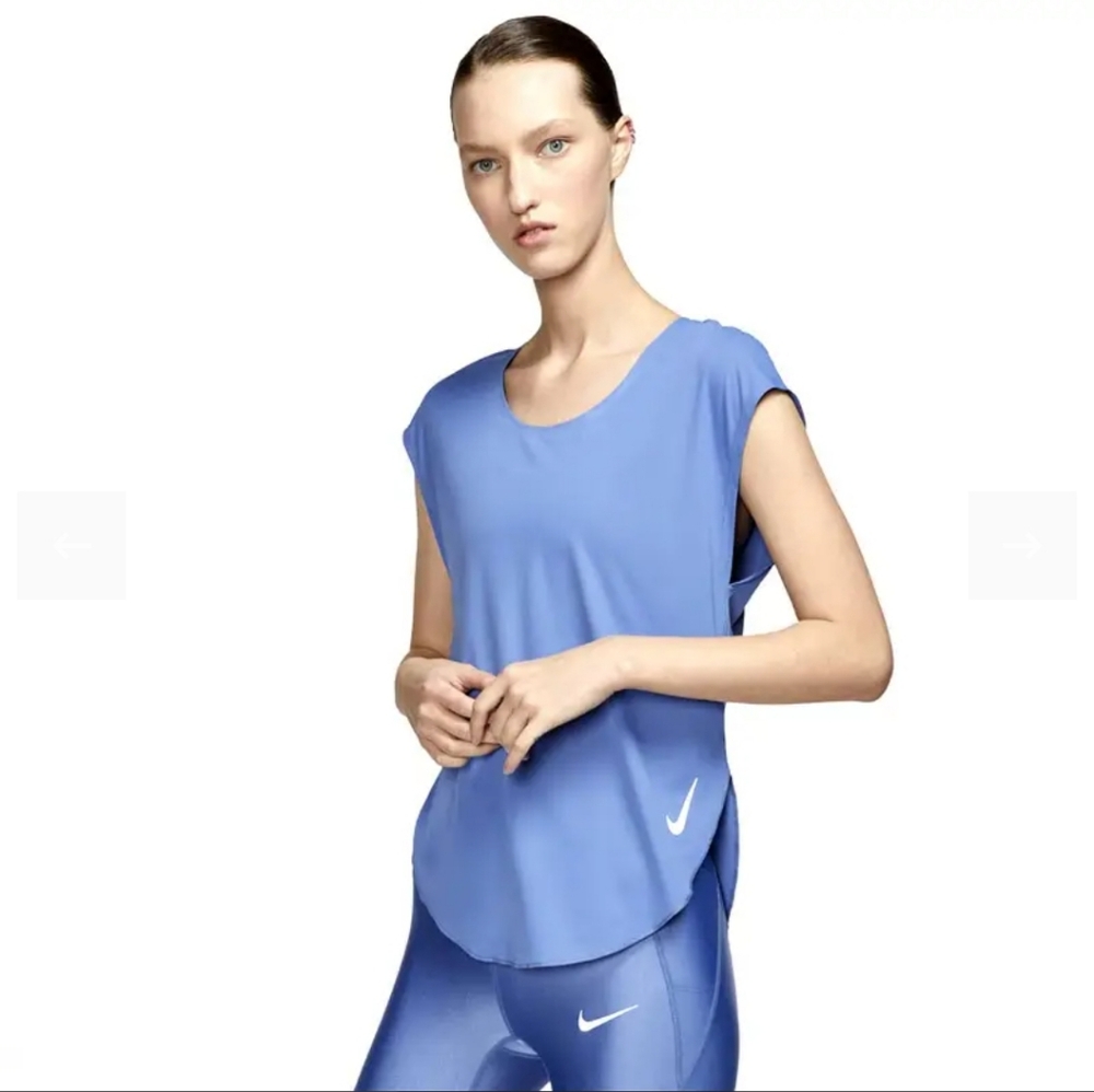EUC Nike City Sleek T-Shirt